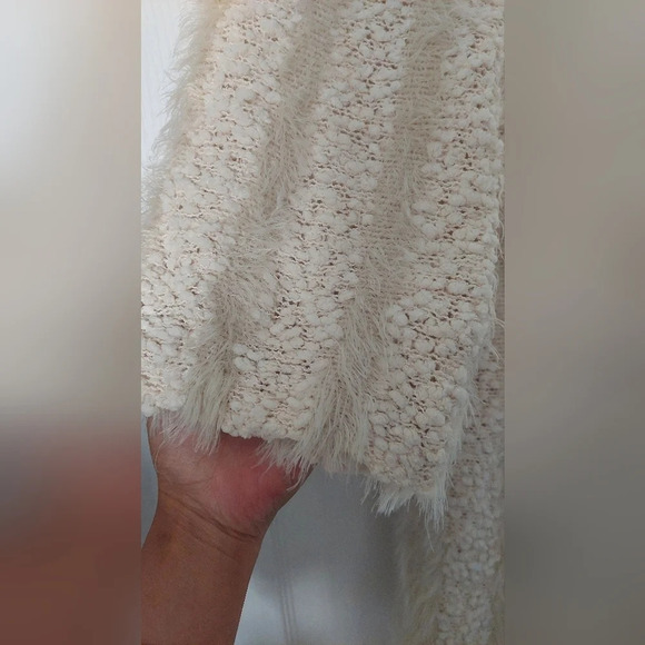 Lauren Michelle Cream Soft Textured Sweater Size L - Picture 6 of 7